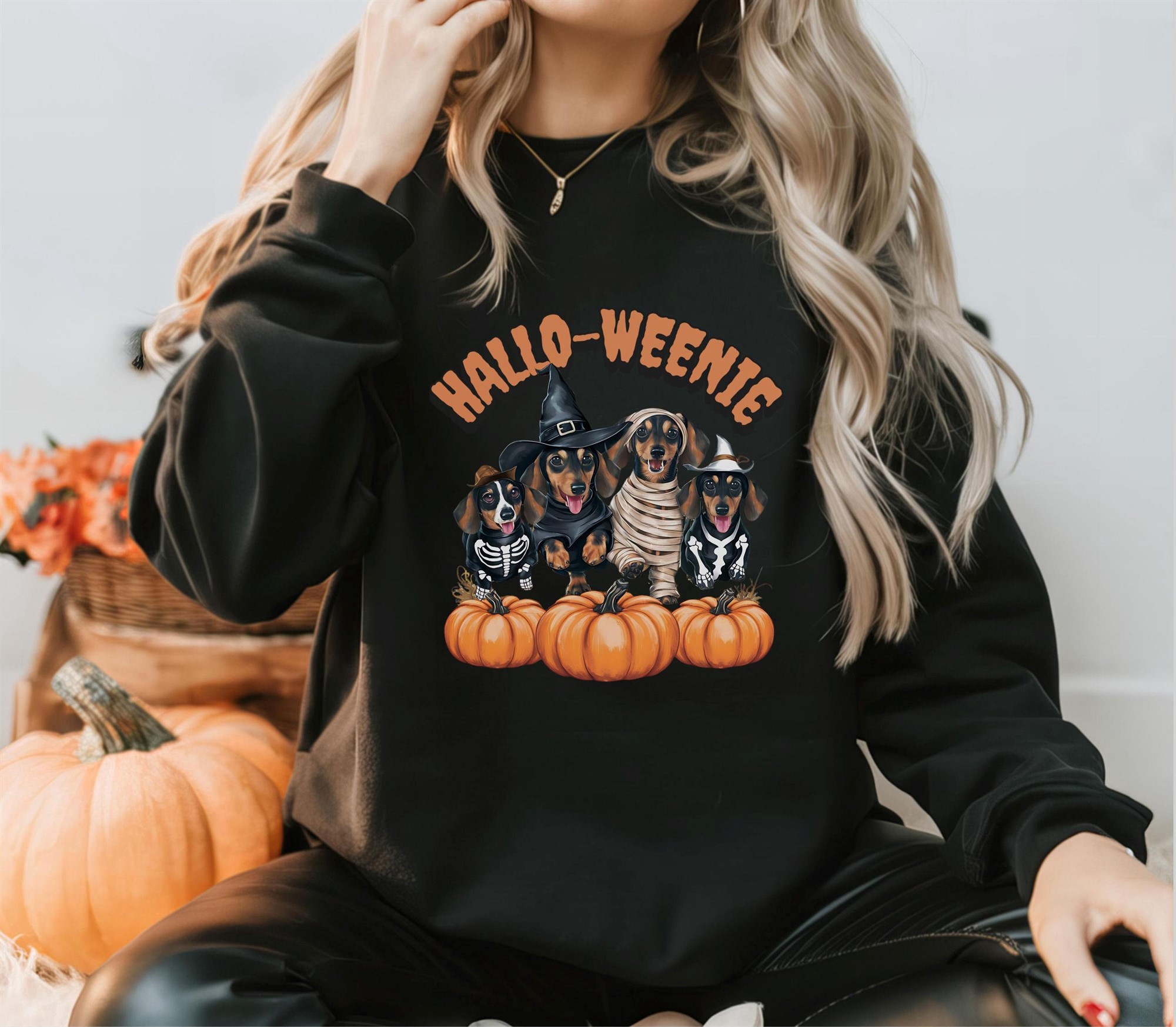 Funny Dachshund Halloween T-shirt Pumpkin Dog Lover Tee For Weiner Mom