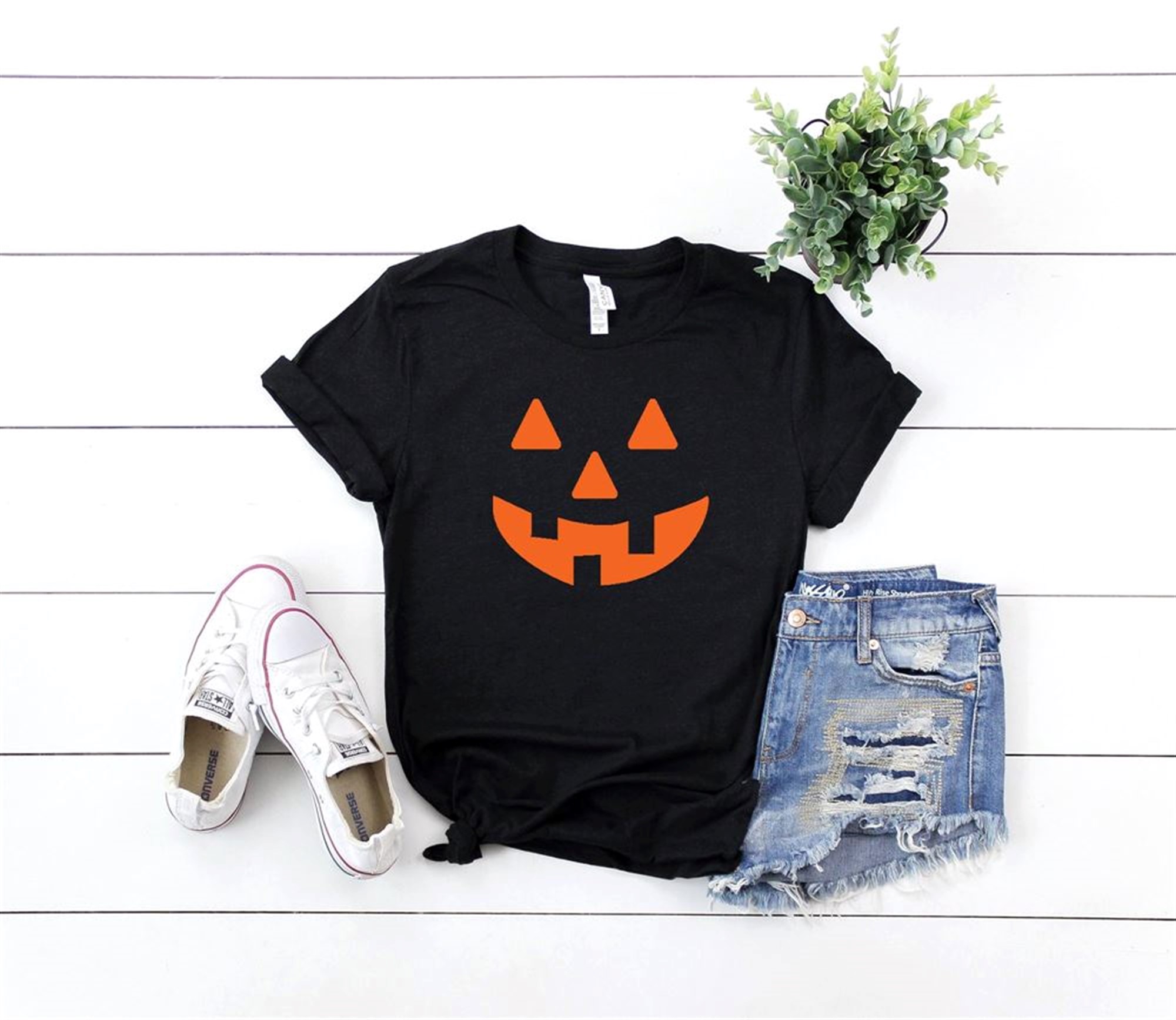 Jack- O-lantern Shirt- Women’s Halloween Shirt- Halloween Costume Shirt – Pumpkin Shirt- Women’s Funny Halloween Top-cute Halloween T-shirt