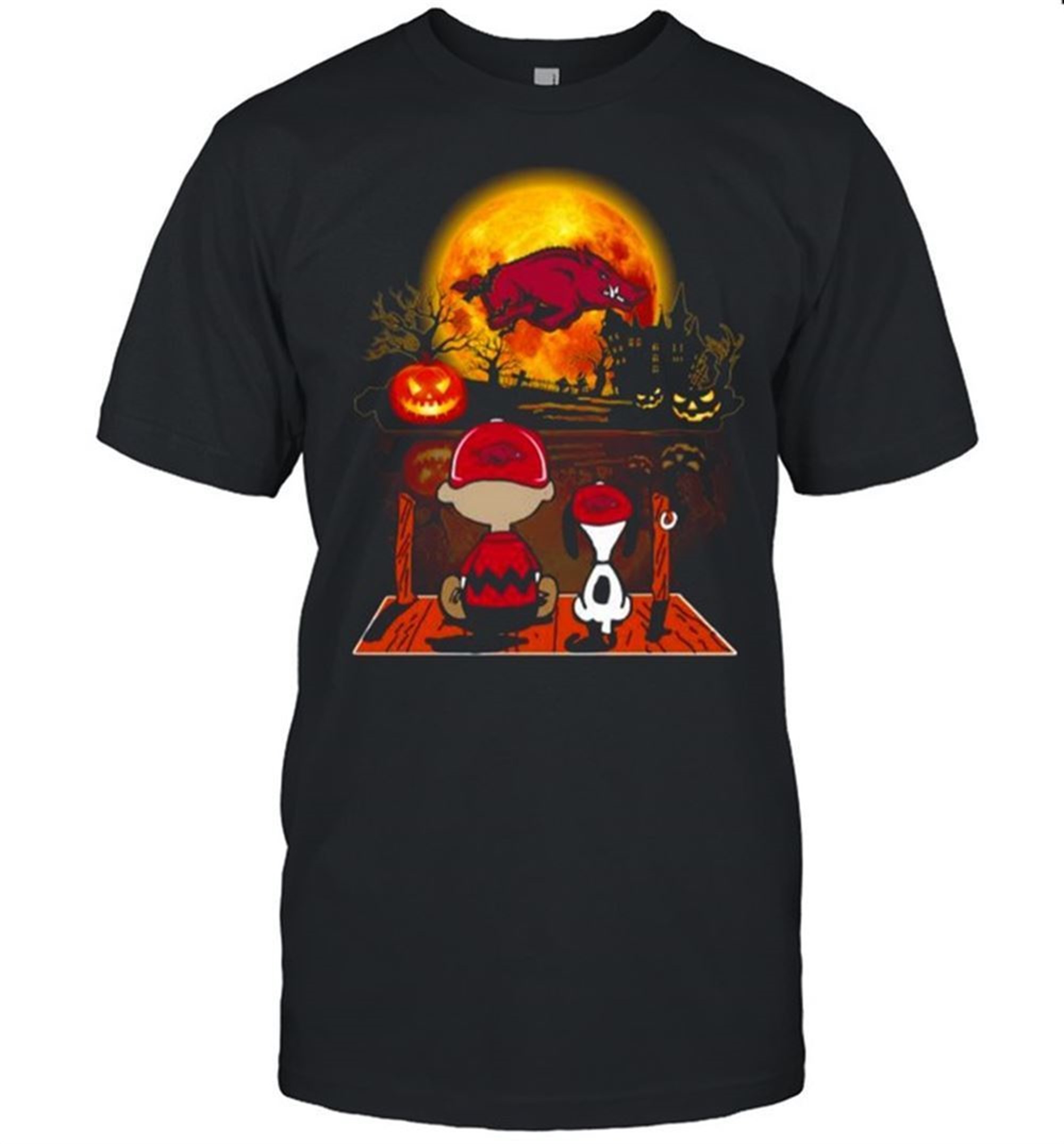 Snoopy And Charlie Brown Pumpkin Arkansas Razorbacks Halloween Moon Shirt