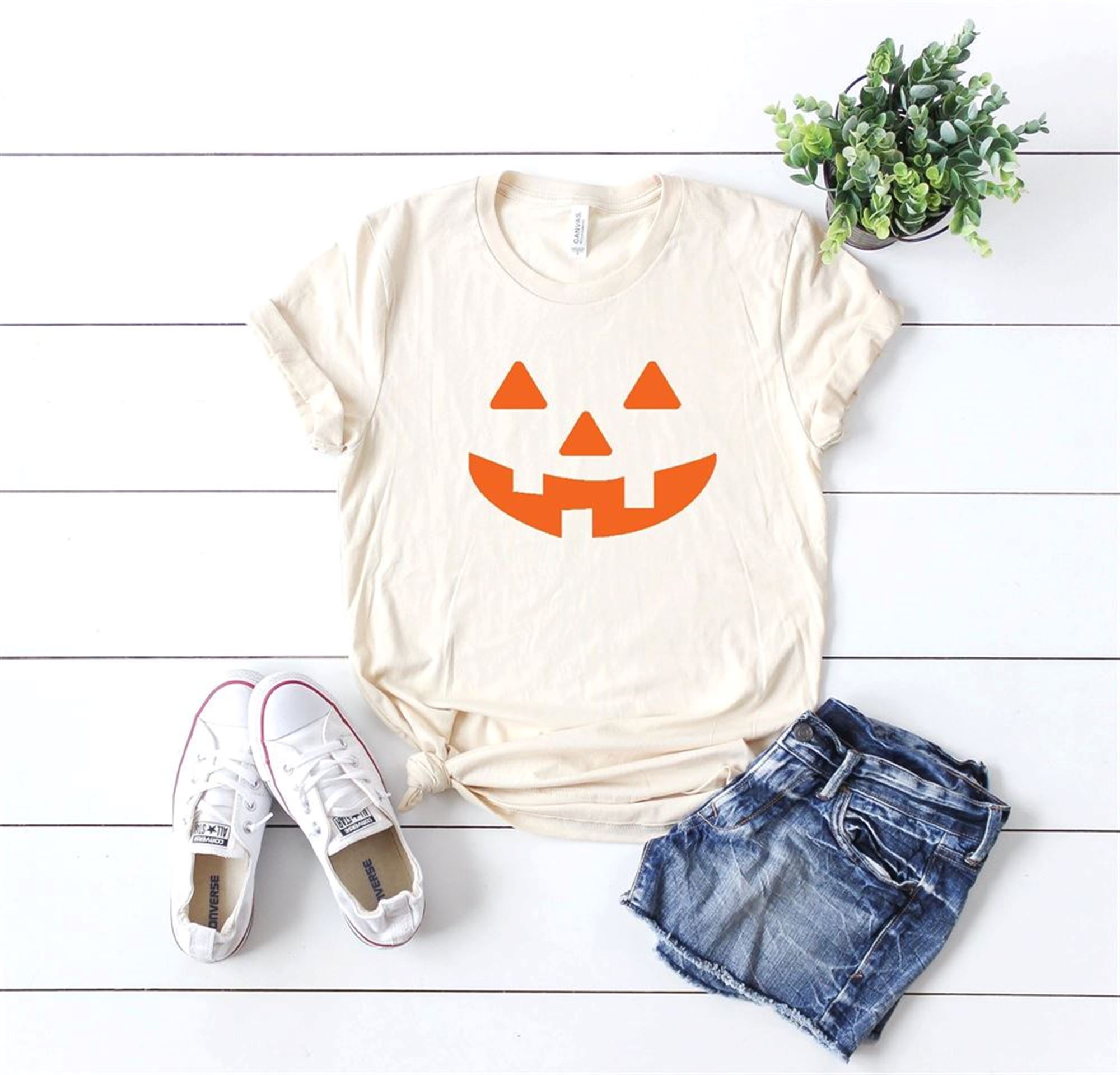 Funny Halloween Shirt- Halloween Costume – Women’s Halloween Shirt- Pumpkin Shirt- Cute Fall Shirt For Women – Women’s Funny Halloween Top-