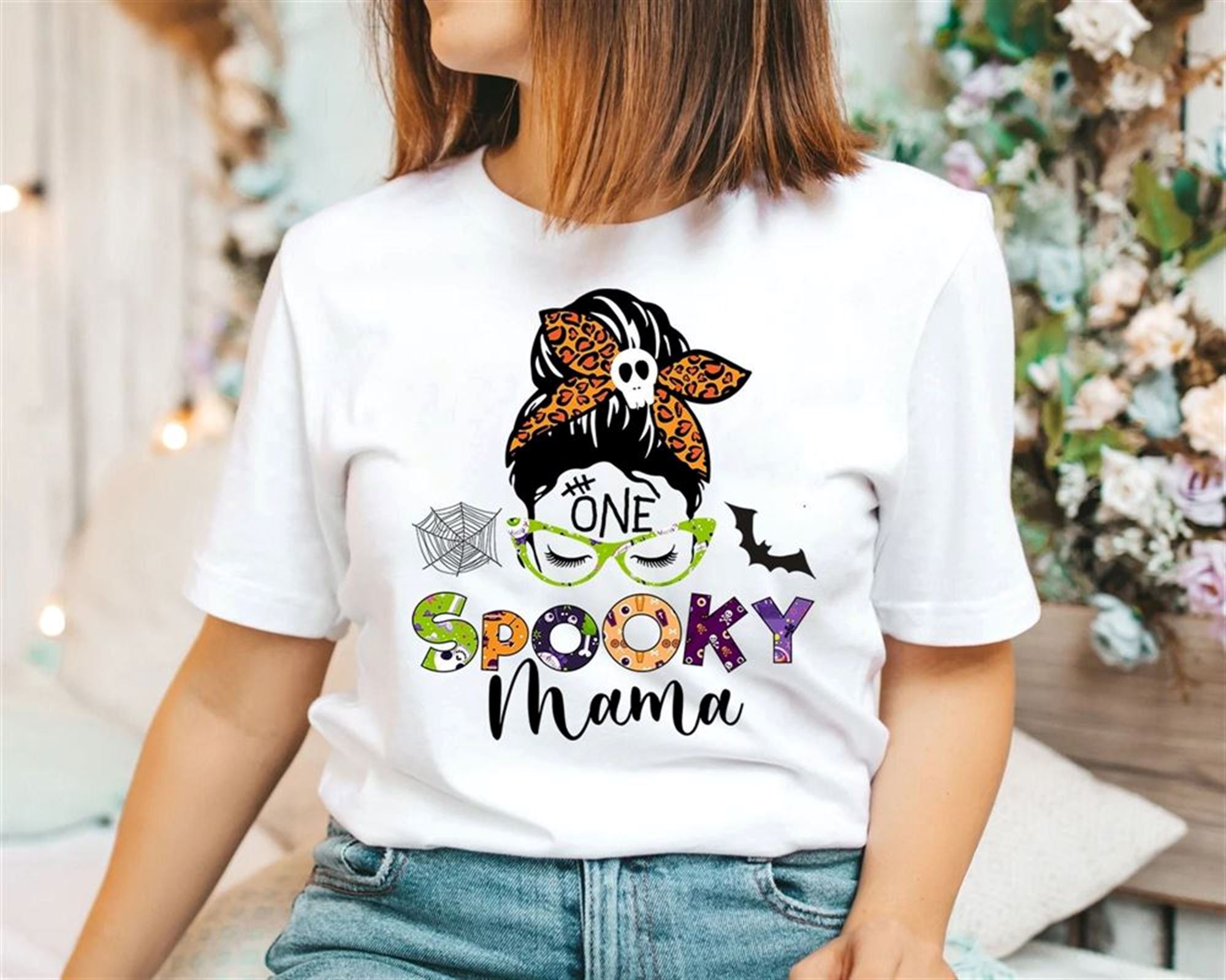 Spooky Mama Shirt Halloween Shirt Halloween Funny Shirt Spooky Shirt Halloween Party Scary Halloween Shirts Halloween T-shirt Mom Tee